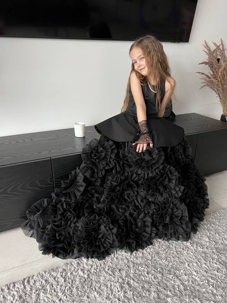 Розкішна дитяча вечірня сукня &laquo;Black Orchid&raquo; з об'ємними квітами та баскою 500 фото